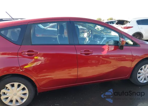 2016 Nissan Versa Note S (Sr)/S Plus/Sl/Sr/Sv z USA, uszkodzony, nr VIN 3N1CE2CP9GL403588